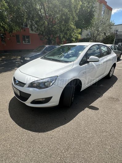 OPEL ASTRA J Sedan 1.6 Enjoy EURO6