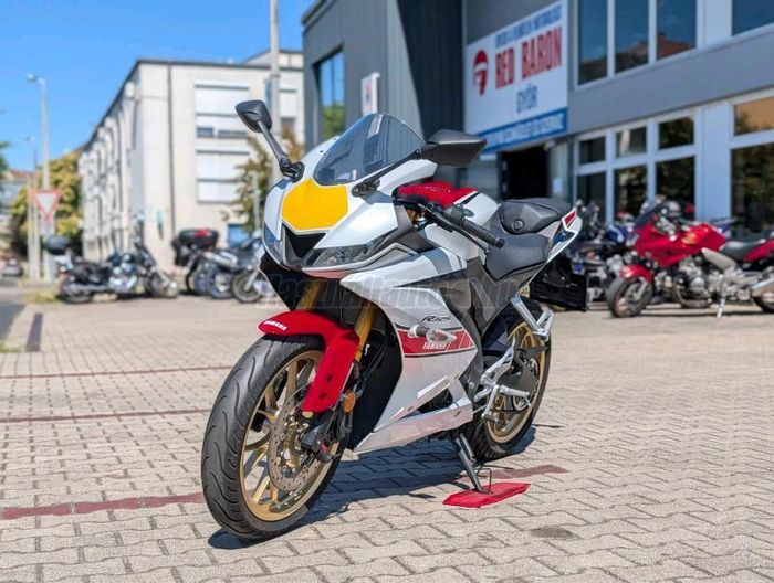YAMAHA YZF R 125