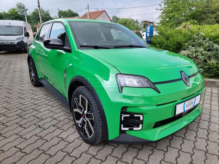 RENAULT R 5