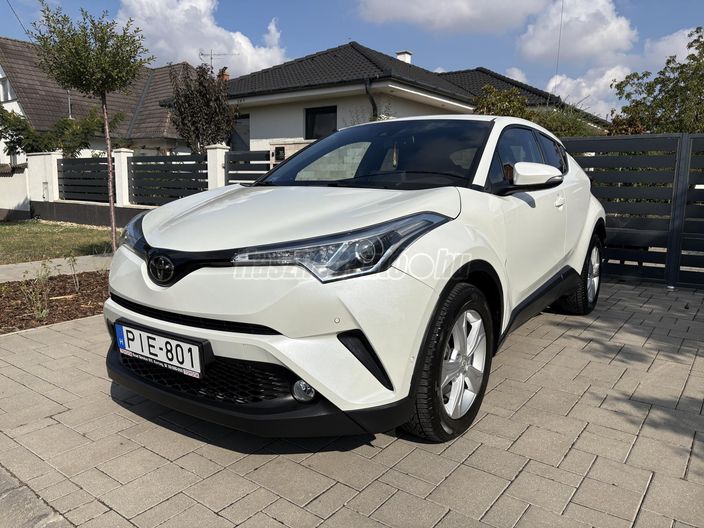TOYOTA C-HR 1.2T Executive