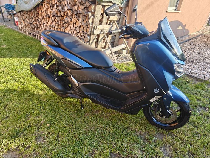 YAMAHA NMAX