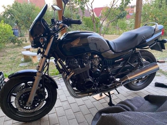 HONDA CB 750