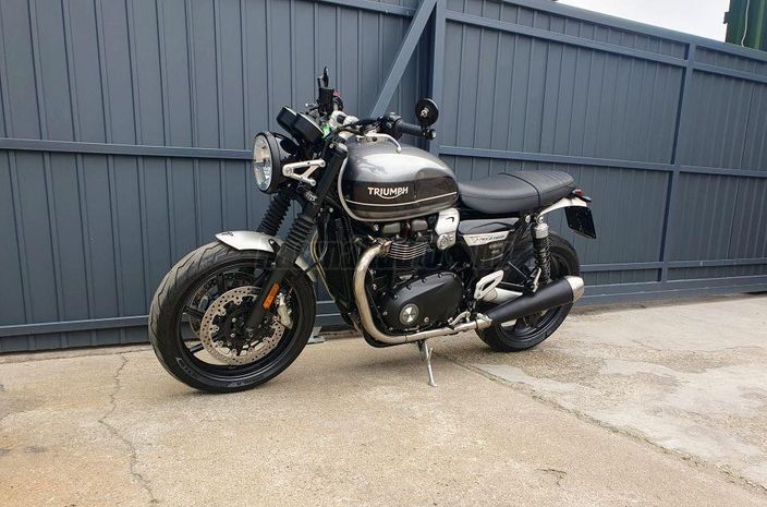 TRIUMPH SPEED TWIN