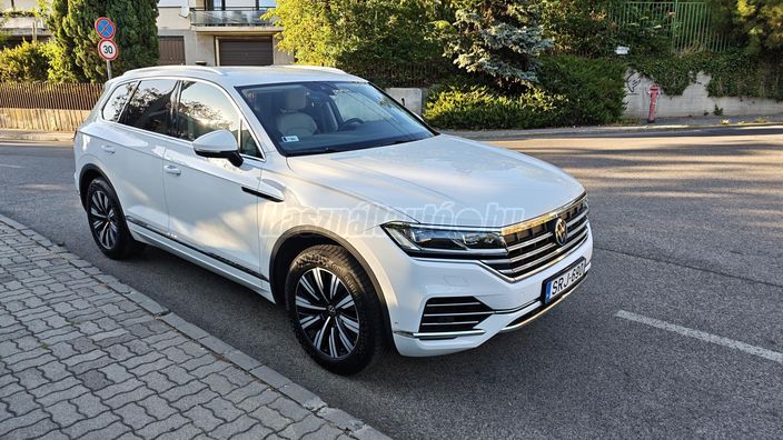 VOLKSWAGEN TOUAREG 3.0 V6 TFSI Elegance Tiptronic ic