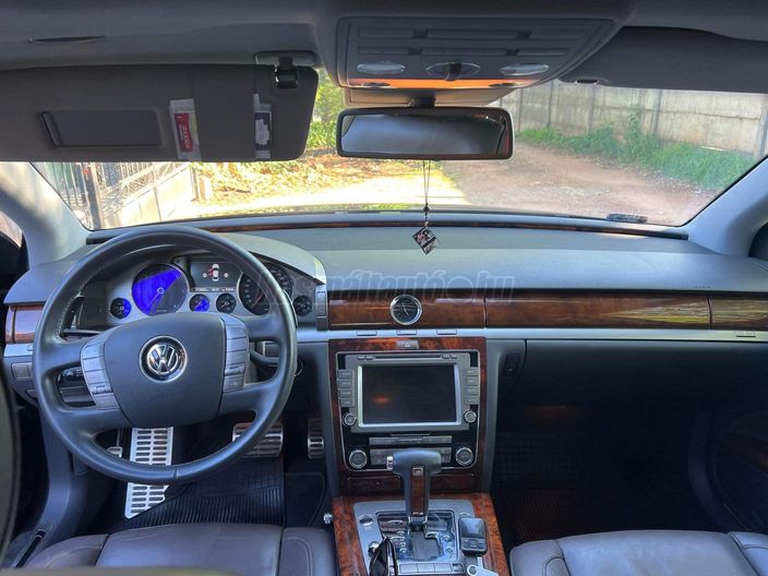 VOLKSWAGEN PHAETON 3.0 V6 TDI 4Motion (Automata) [5 személy]