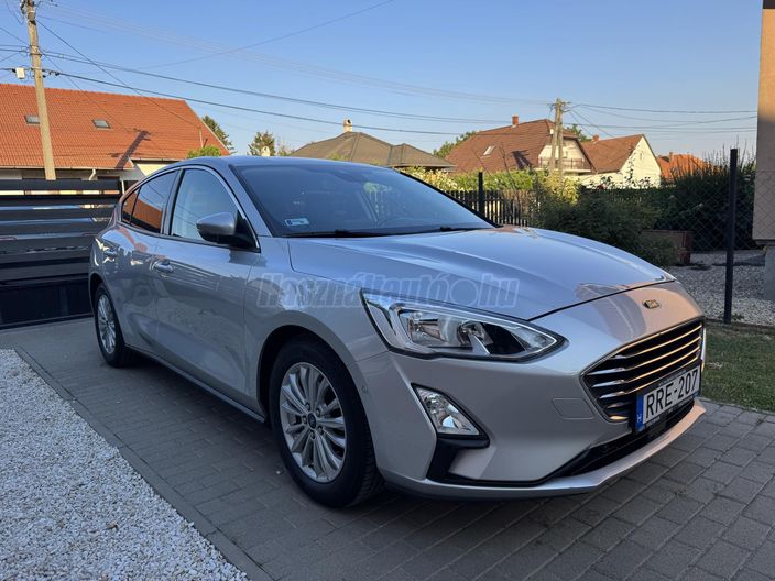 FORD FOCUS 1.5 EcoBlue Titanium