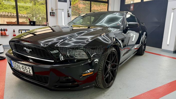 FORD MUSTANG Fastback 3.7 V6 (Automata)