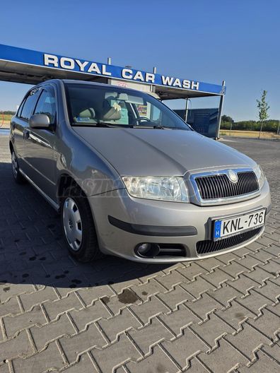 SKODA FABIA 1.4 16V Gift