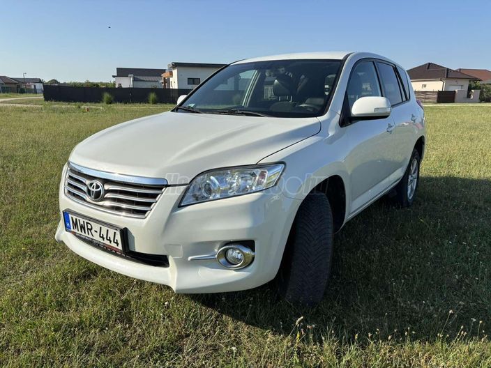 TOYOTA RAV 4 Rav4 2.2 D-4D Sol