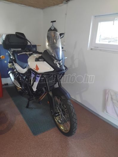 HONDA XL 750