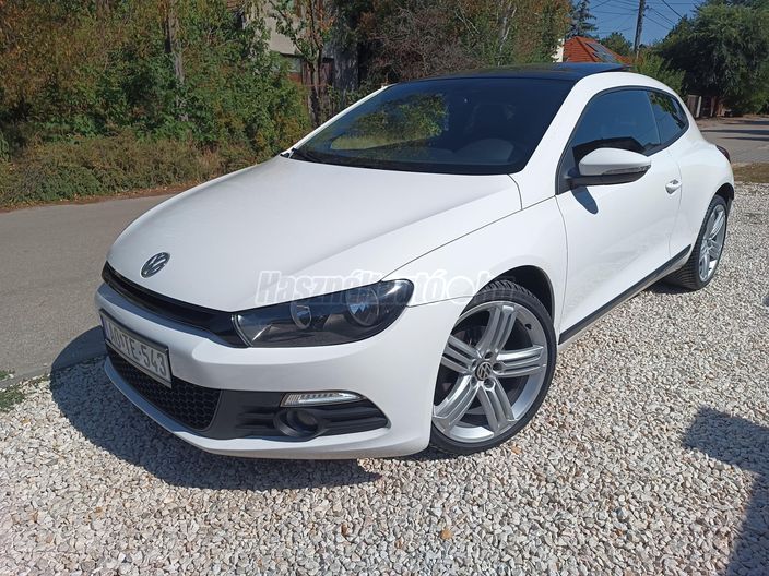 VOLKSWAGEN SCIROCCO 2.0 CR TDI DSG