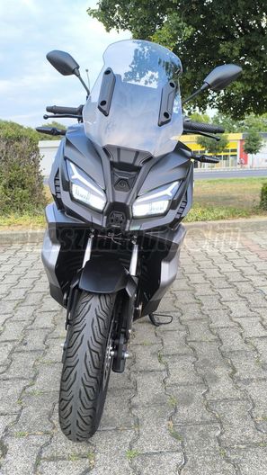 VOGE SR1 125 ADV