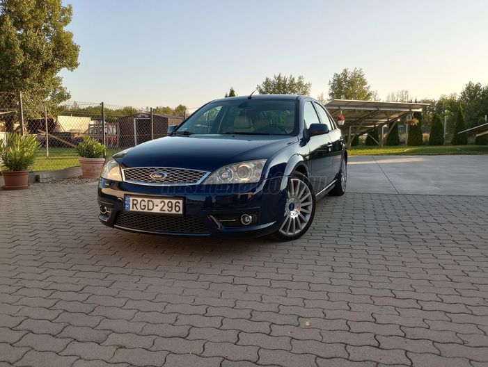 FORD MONDEO 3.0 ST 220