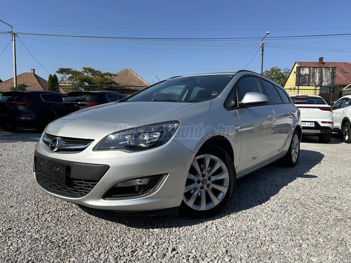 OPEL ASTRA J 1.4 T Cosmo
