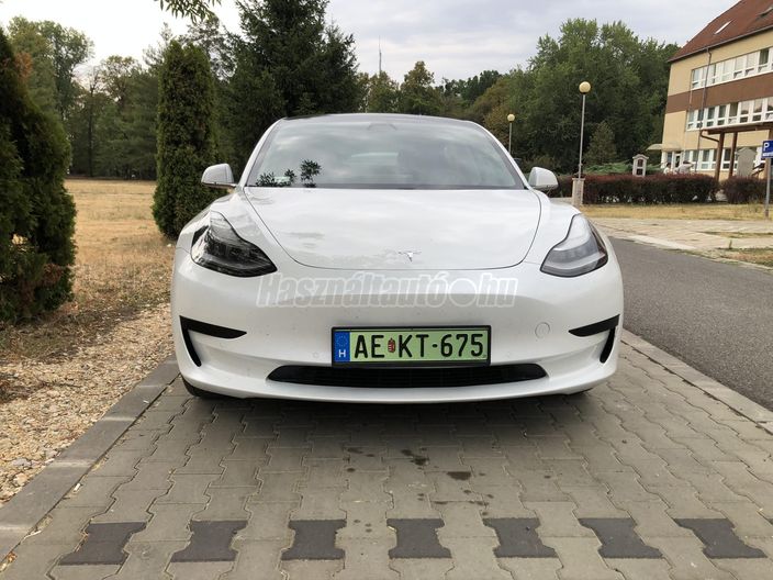 TESLA MODEL 3 Standard Range Plus Aut