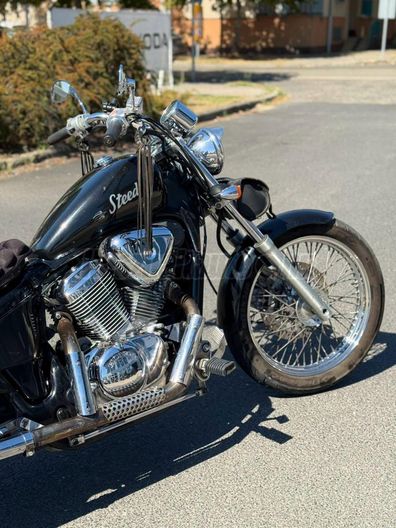 HONDA NV 400 C STEED