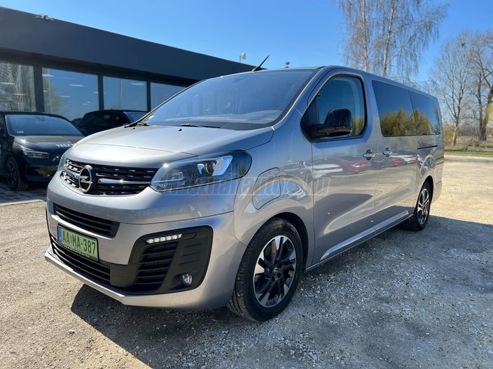 Az okos tárgyalóbusz! Varga Szilvia értékesítő +36 70 /377-73-53