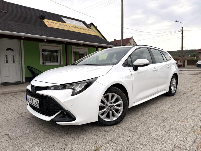 TOYOTA COROLLA Touring Sports 1.8 Hybrid Comfort e-CVT