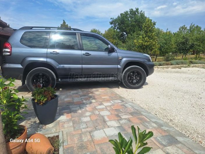 TOYOTA LAND CRUISER 3.0 D VX