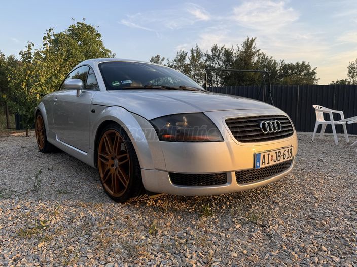 AUDI TT Coupe 1.8 T
