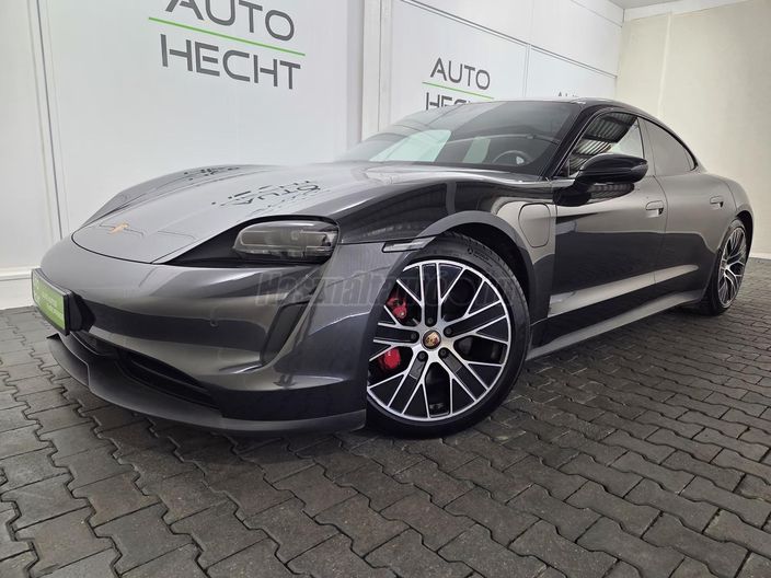 PORSCHE TAYCAN 4S