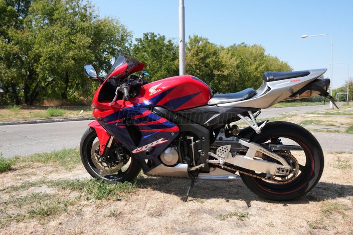 HONDA CBR 600 RR