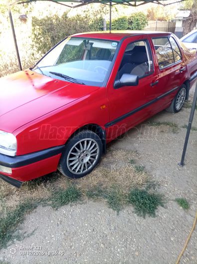 VOLKSWAGEN VENTO 1.6 GL