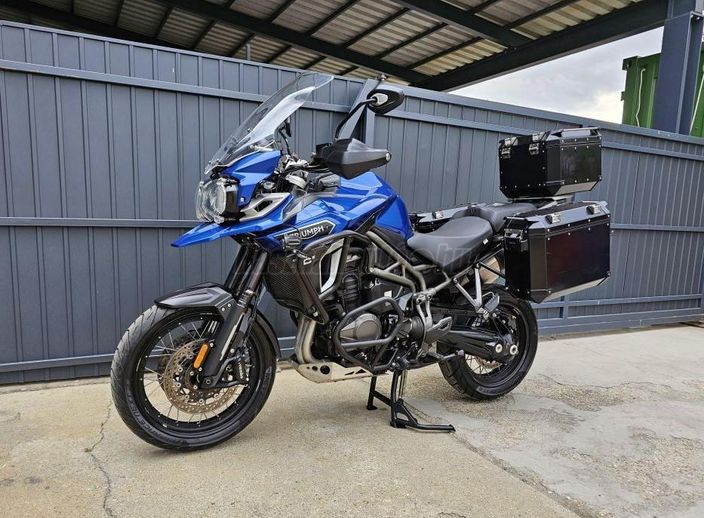 TRIUMPH TIGER 1200