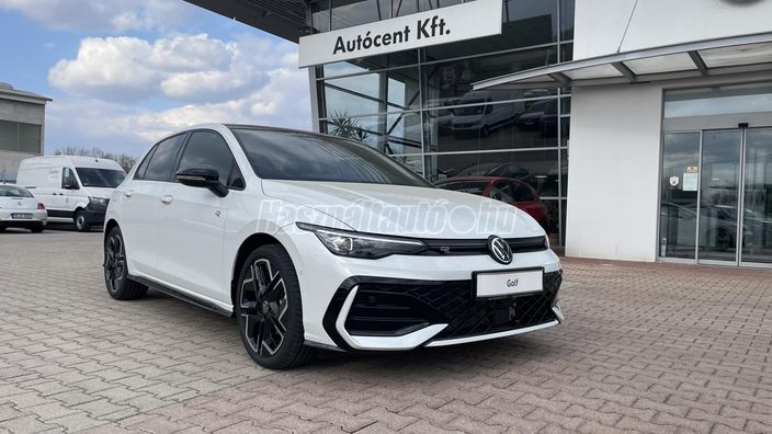 VOLKSWAGEN GOLF 1.5 eTSI R-Line MAX DSG