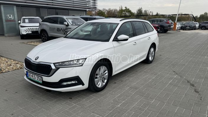 SKODA OCTAVIA Combi 2.0 TDI SCR Ambition DSG