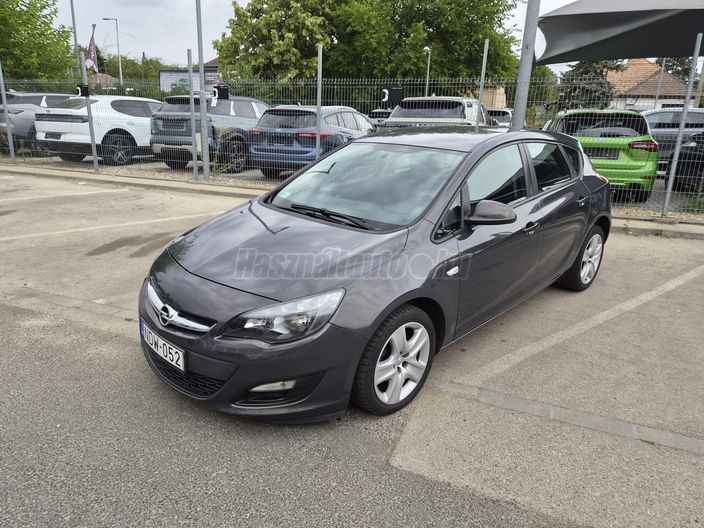 OPEL ASTRA J 1.6 Selection