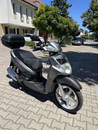 SYM HD 200