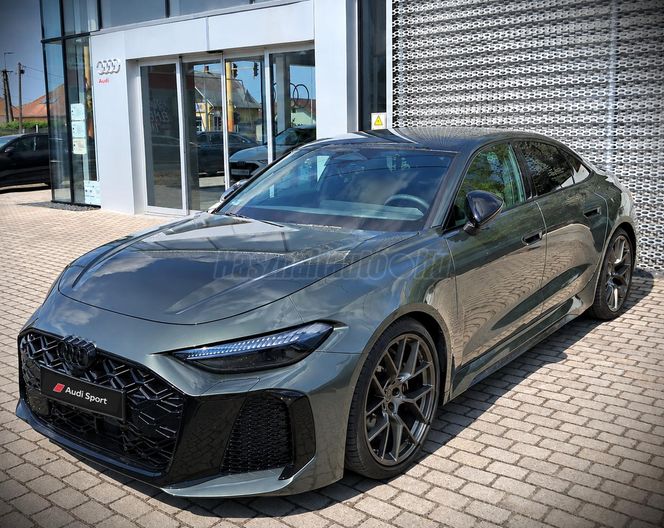 AUDI RS5 TFSI 470kW quattro Tiptronic ic