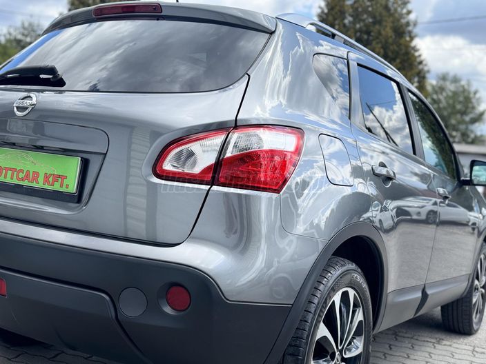 NISSAN QASHQAI Qashqai+2 1.6 Tekna 2WD