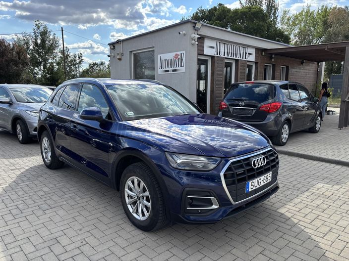AUDI Q5 40 TDI Basis quattro S-tronic