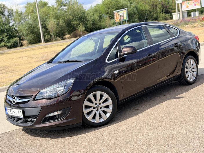 OPEL ASTRA J Sedan 1.6 Enjoy EURO6