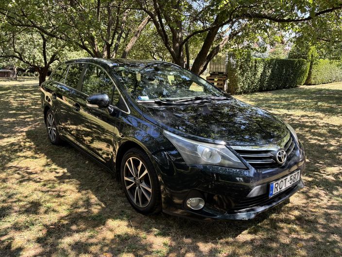 TOYOTA AVENSIS Wagon 2.0 D-4D Limited