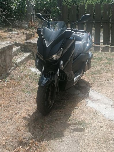YAMAHA X-MAX 250 BLACK