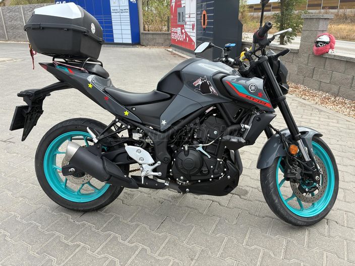 YAMAHA MT-03