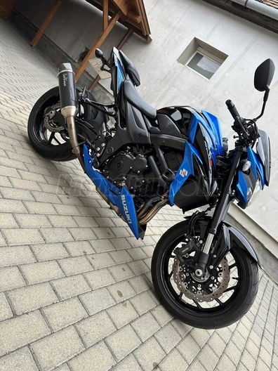 SUZUKI GSX-S 750