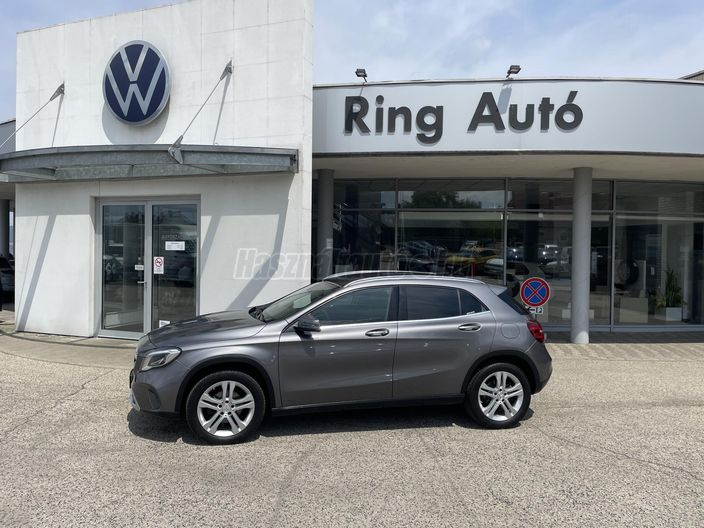 MERCEDES-BENZ GLA 220 d 4Matic 7G-DCT