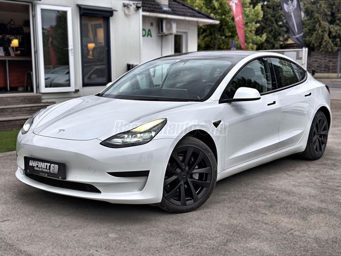 TESLA MODEL 3 Standard Range Plus Aut