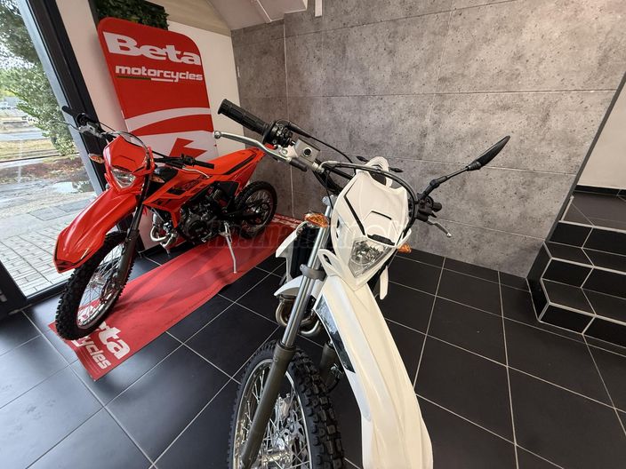BETA MOTOR RR 125 MOTARD T X