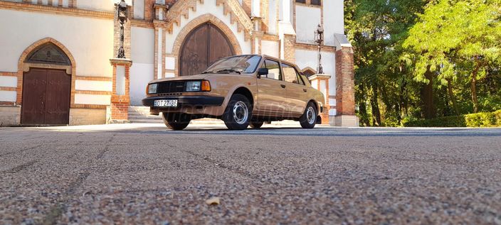 SKODA 120 L