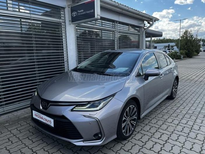 TOYOTA COROLLA Sedan 1.6 Comfort Style Tech