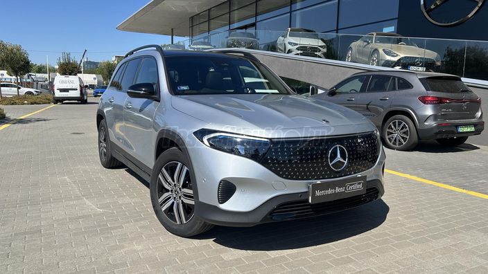 MERCEDES-BENZ EQB 300 4Matic