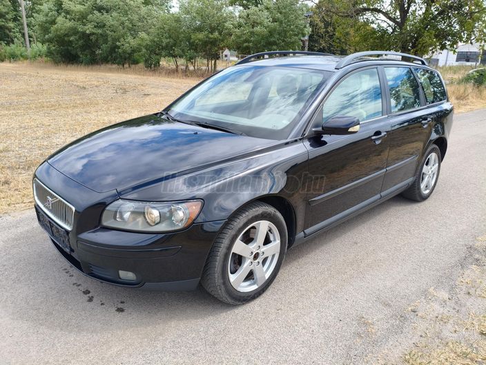 VOLVO V50 2.0 D