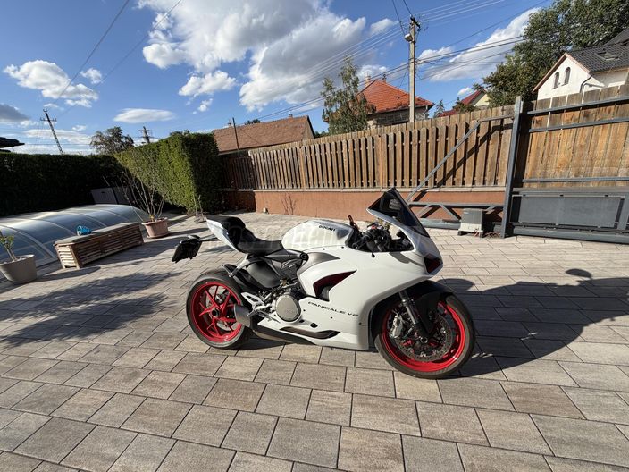 DUCATI PANIGALE V2