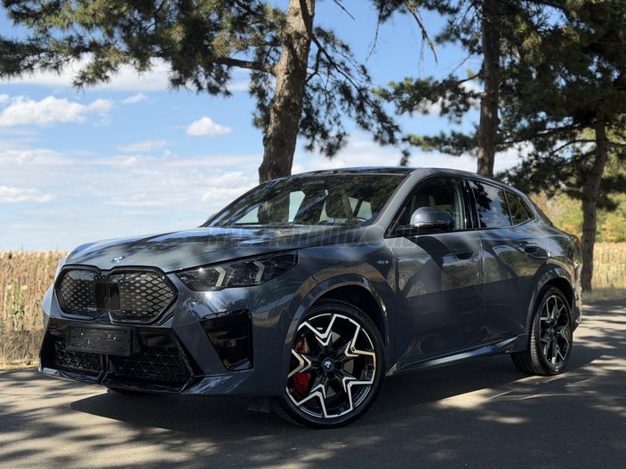 BMW IX2 xDrive 30 64,8kWh