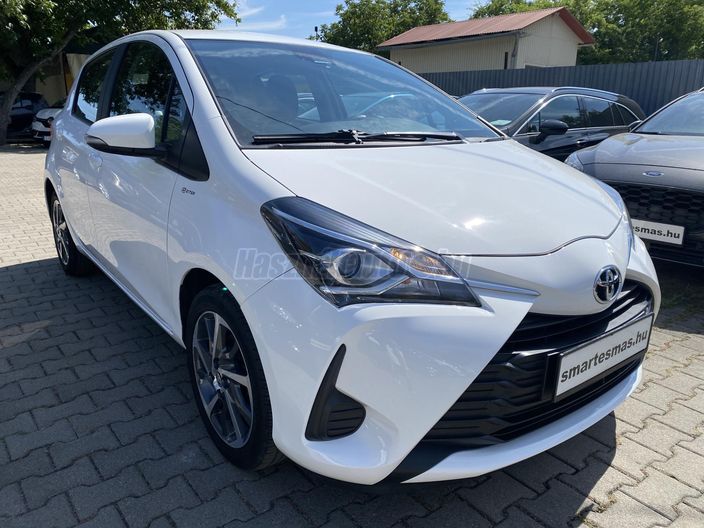 TOYOTA YARIS 1.0 VVT-i Active City